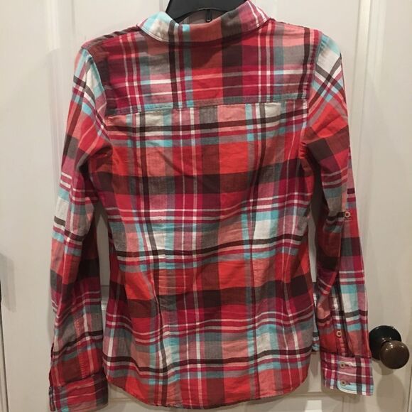 North Face small red plaid shirt button down - Picture 2 of 3